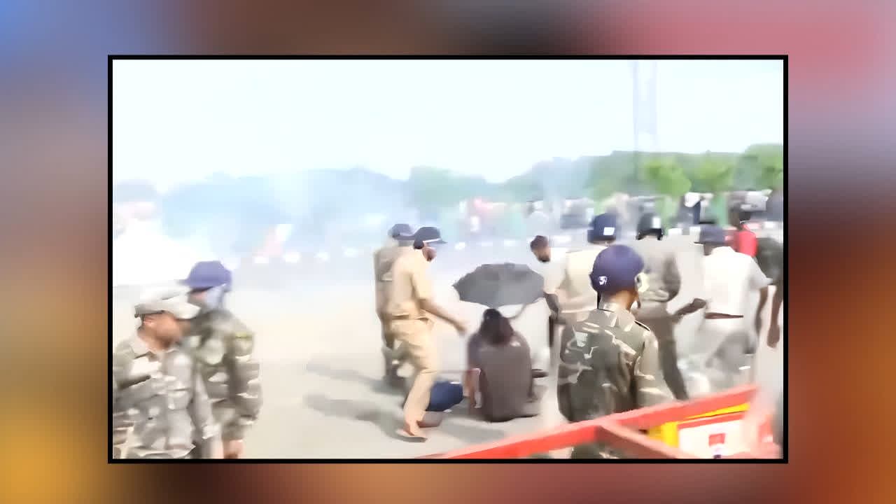 Ranchi Student Protest : रांची में छात्रों पर लाठीचार्ज! विधानसभा घेराव के दौरान मचा बवाल, वाटर कैनन-आंसू गैस से हालात बेकाबू