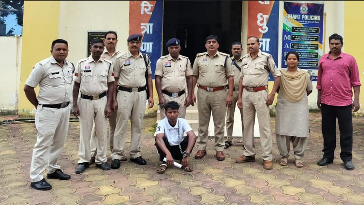 Jashpur Crime News: बेटी से बात करने की कोशिश करता था युवक, मां ने रोका तो दे दी ये खौफनाक सजा, इलाके में फैली सनसनी