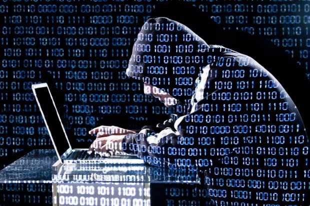Cyber Crime In Raipur : रायपुर पुलिस हुई साइबर क्राइम का शिकार, हैकर ने इंस्टाग्राम आईडी हैक कर किया यह पोस्ट, मचा हड़कंप