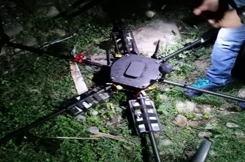 आतंकी साजिश नाकाम, पुलिस ने मार गिराया ड्रोन, 5 किलो वजनी IED बरामद