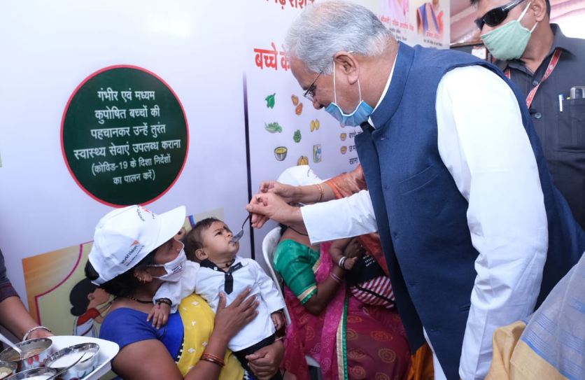 2 साल में 32% बच्चे कुपोषण मुक्त, CM बघेल ने सुपोषण अभियान की प्रशंसा के लिए पूर्व PM शास्त्री के पोते समीप शास्त्री का आभार जताया