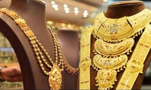 Gold price today: सोने-चांदी की कीमतों में फिर हुई बड़ी गिरावट, 8274 रुपये सस्ता हुआ सोना, मिस्ड कॉल से पता करें सोने का रेट
