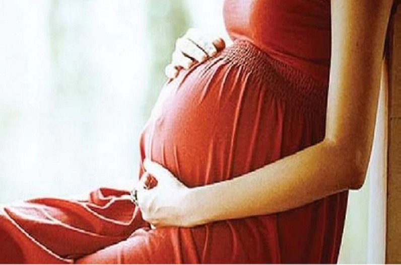पितृपक्ष में गर्भवती महिलाएं इन चीजों को रखें खास ध्यान, नहीं तो बढ़ सकती है मुश्किलें