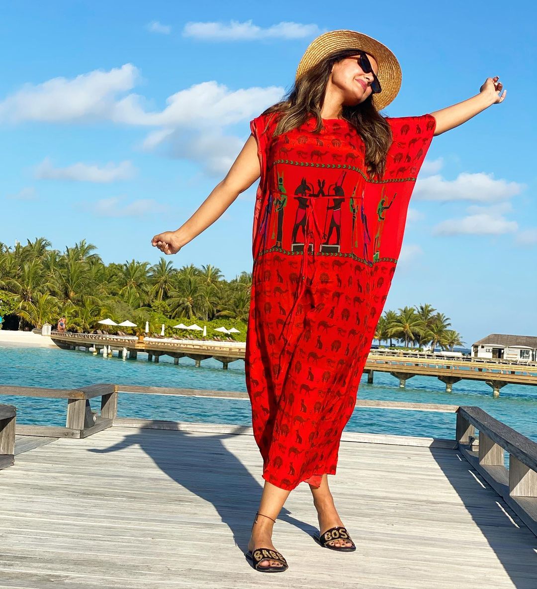 Hina Khan का Maldives Vacation फैंस के लिए है एक परफेक्ट फैशन गोल, एक्ट्रेस कर रही जमकर मस्ती…  देखें दिलकश अंदाज