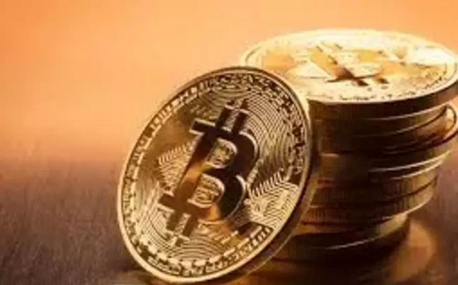 Bitcoin latest price: एक किलो सोने के करीब पहुंची क्रिप्टोकरेंसी बिटकॉइन की कीमत, जानिए आज का भाव