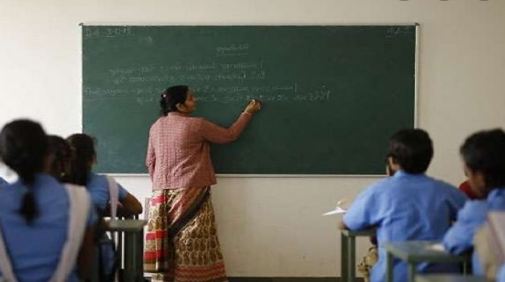 दिवाली में स्कूलों की 10 दिन की छुट्टी, इस राज्य सरकार ने बदला फैसला