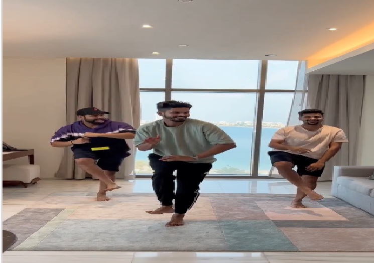 रोहित शर्मा, श्रेयस अय्यर का नागिन डांस वाला वीडियो वायरल, शार्दुल का भी शानदार परफॉर्मेंस