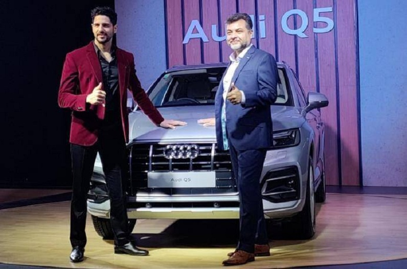 भारत में लॉन्च हुई Audi की पांच सीटर एसयूवी Q5 कार, इतने रुपए में कर सकते है बुकिंग, जानें इस लग्जरी कार की खूबियां