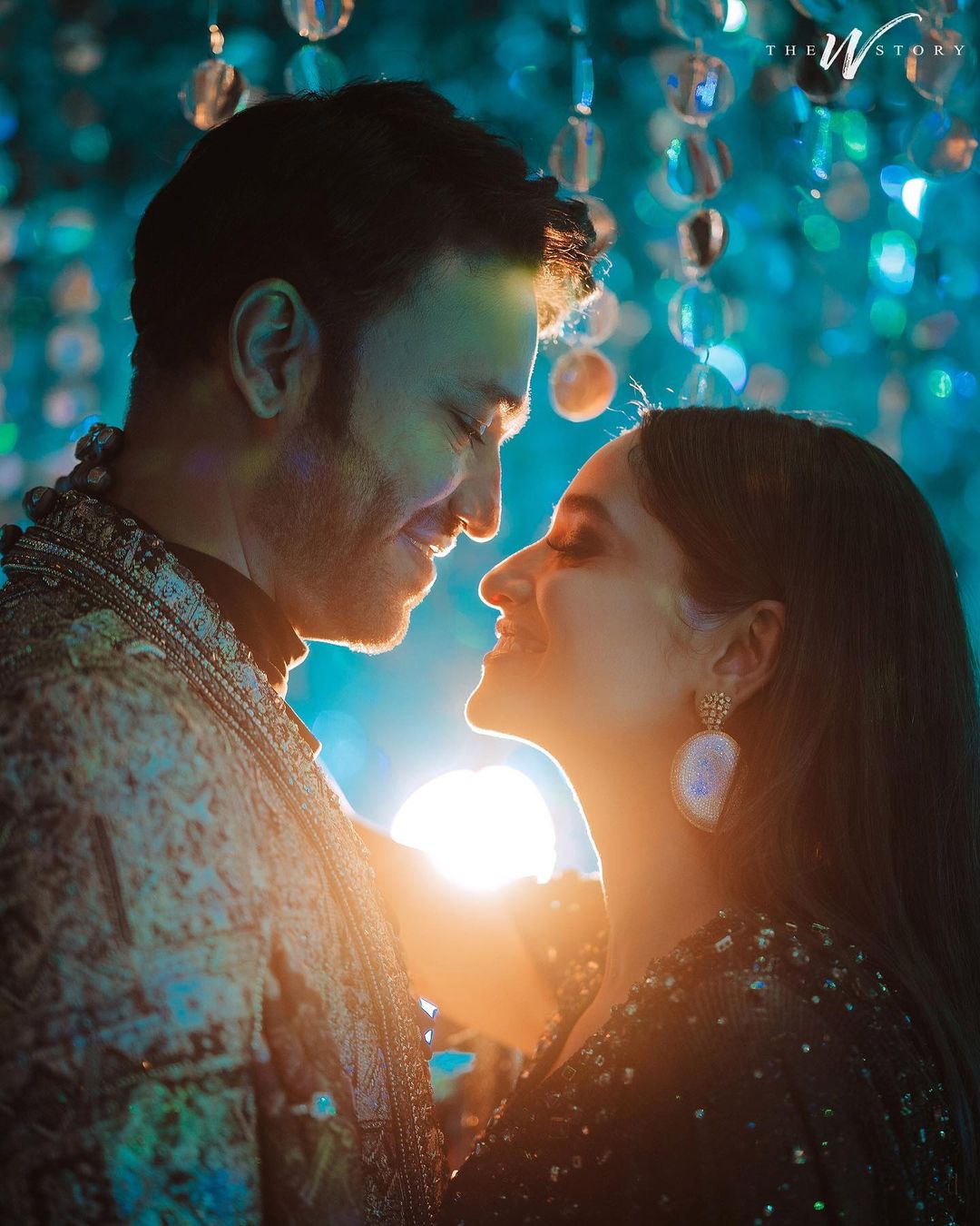 Ankita Vicky Wedding Latest Photos : अंकिता -विक्की की सगाई की Inside Photos, जमाने के सामने किया प्यार का इजहार देखें तस्वीरें