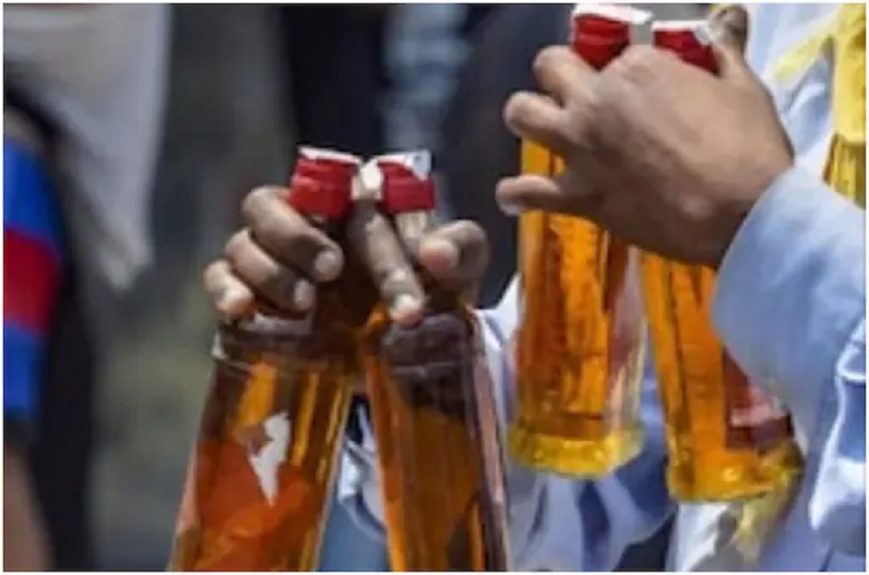 नई शराब नीति का भाजपा के वरिष्ठ नेता कृष्ण मुरारी ने किया स्वागत, कहा- कांग्रेस फैला रही भ्रम