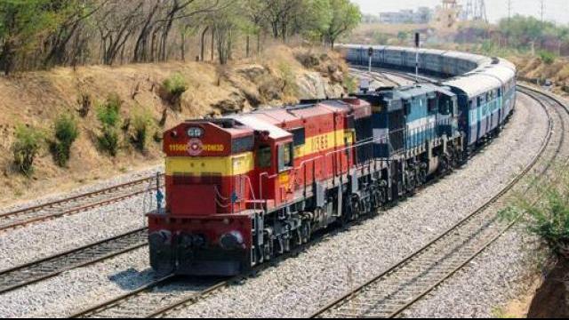 Indian Railways: यात्रीगण कृपया दें ध्यान.. कोरबा, दुर्ग, बिलासपुर और रायपुर से गुजरने वाली 23 ट्रेनें रद्द, देखिए पूरी लिस्ट
