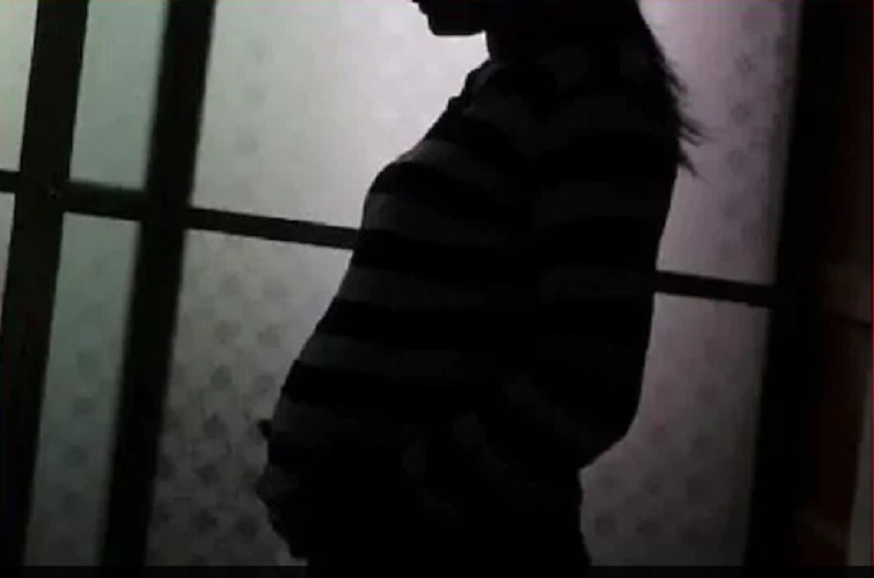 कोरोना से स्कूल हुए बंद तो तेजी से गर्भवती होने लगीं बच्चियां, यहां की सरकार की बढ़ी चिंता