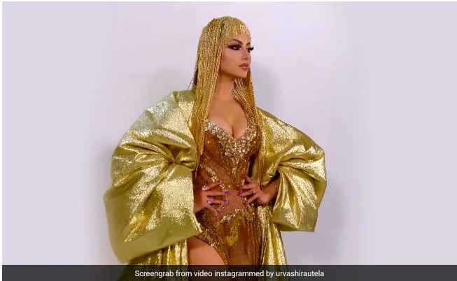 Urvashi Rautela ने पहना 40 करोड़ की सोने की ड्रेस, अरब फैशन वीक में बनीं पहली भारतीय शोस्टॉपर