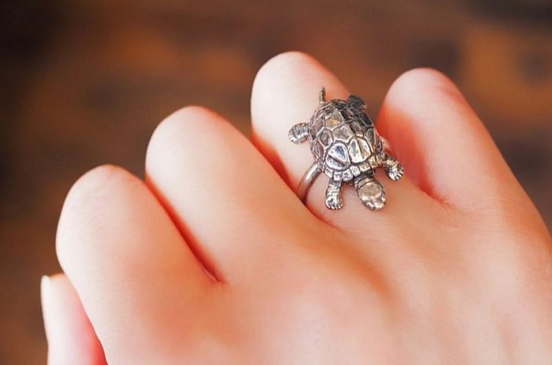 morir Brass Gold Plated Feng Shui Turtle-Tortoise Ring Good Luck Jewelry  Brass Gold Plated Ring Price in India - Buy morir Brass Gold Plated Feng  Shui Turtle-Tortoise Ring Good Luck Jewelry Brass