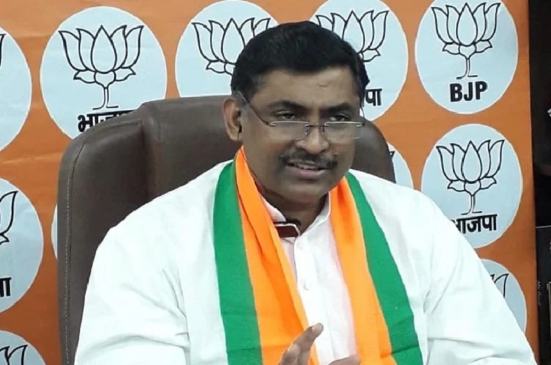 If we go to the temple, then Congressmen also go to the temple says BJP leader Muralidhar Rao