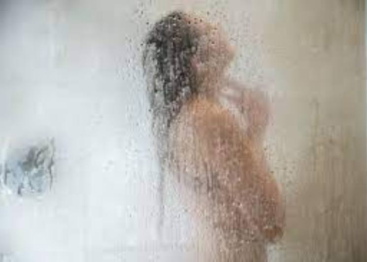 नहाते समय अंडरगारमेंट पर लगाएं फिटकरी, शरीर के इन अंगों को मिलेगा गजब का फायदा