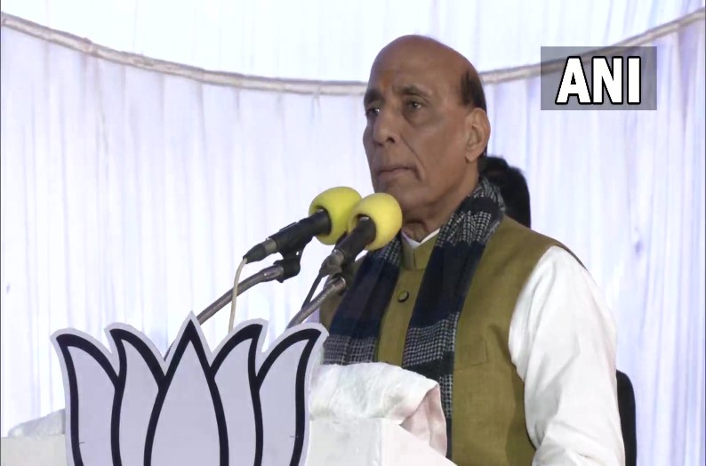‘अग्निपथ’ योजना पर मचे बवाल के बाद डेमेज कंट्रोल करने में जुटी केंद्र सरकार, रक्षामंत्री ने आज बुलाई बैठक