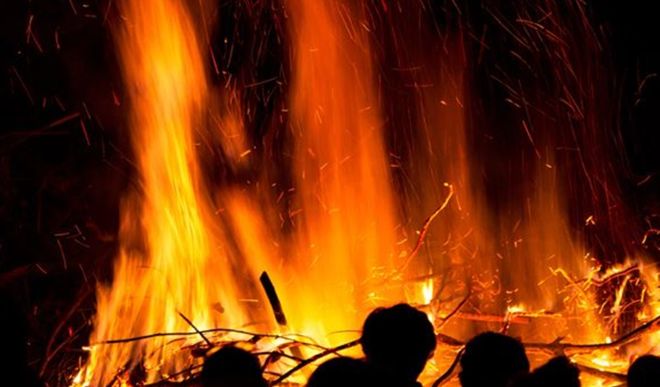 कबाड़ गोदाम में भीषण आग लगने से जिंदा जल गए 11 मजदूर
