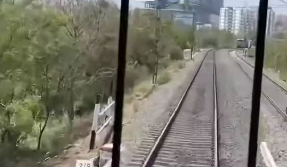 160 की स्पीड से आमने-सामने आई 2 ट्रेनें, ‘कवच’ ने ठकराने से बचाया, देखिए वीडियो