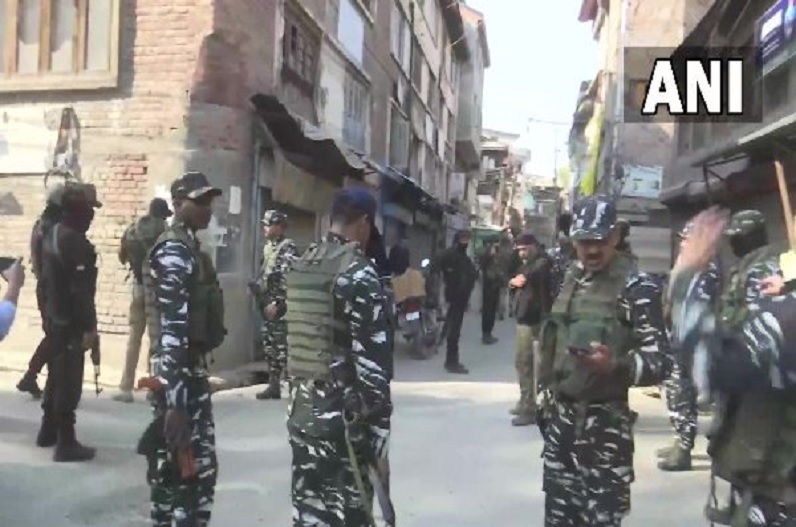कश्मीर में लश्कर-ए-तैयबा के गिरोह का भंडाफोड़, सुरक्षा बलों ने सात आतंकवादियों को किया गिरफ्तार