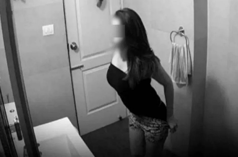 नाबालिग छात्र ने ट्यूशन टीचर के बनाए कई अश्लील वीडियो, बाथरूम में छुपा रखा था कैमरा, ऐसे हुआ खुलासा