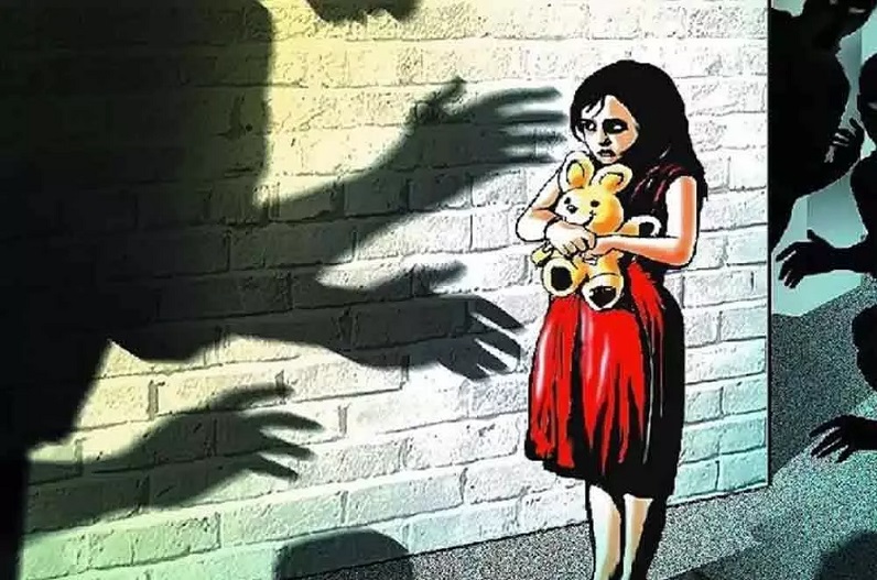 5-year-old girl raped: चॉकलेट देने के बहाने 5 साल की बच्ची से दुष्कर्म, 19 साल की मुस्लिम लड़के ने  बनाया हवस का शिकार