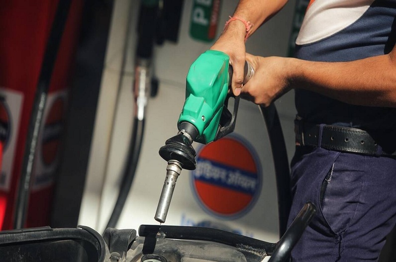 Today’s Petrol-Diesel Latest Price : आज क्या है पेट्रोल-डीजल भाव, यहां देखें लेटेस्ट रेट