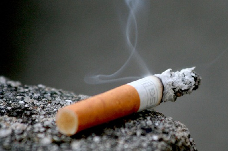 देशभर में धुम्रपान पर लगा प्रतिबंध, यहां सरकार ने लिया बड़ा फैसला, अब ऐसे लोग नहीं खरीद पाएंगे सिगरेट और तंबाकू उत्पाद