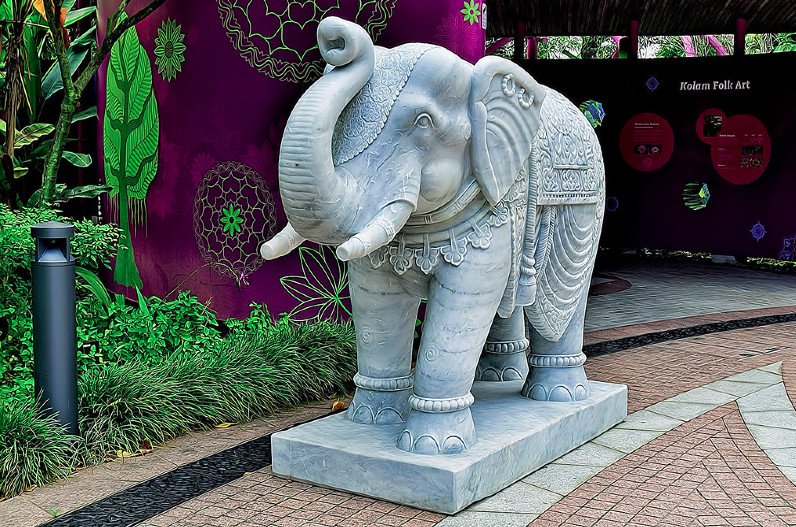चोरों के हौसले बुलंद, पार्क में मौजूद हाथी की मूर्ति को किया पार, तलाश में जुटी पुलिस