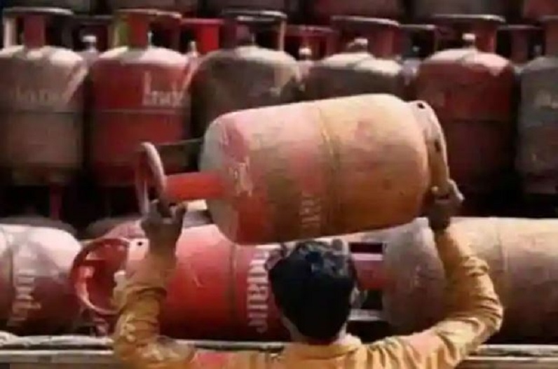 Gas cylinder 1000 rs cheaper