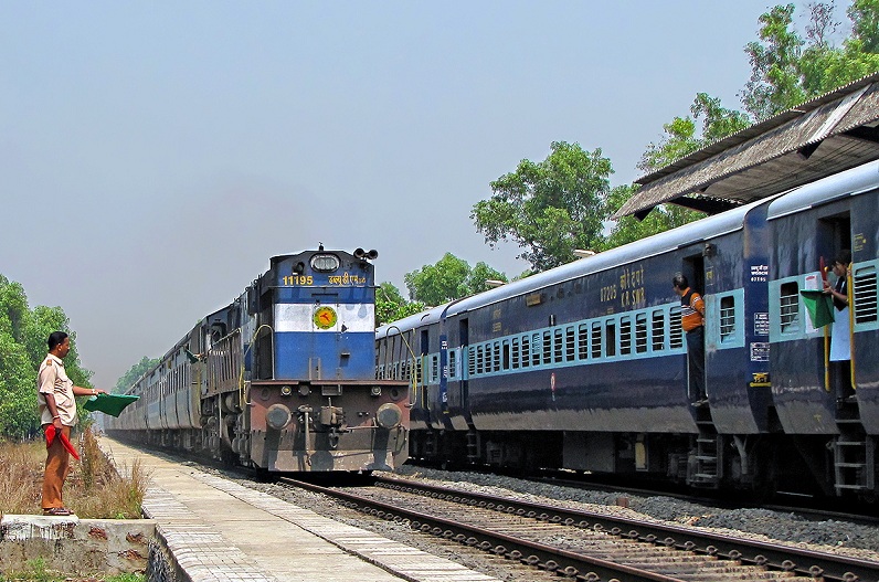 रेलवे ने रद्द की इस रूट की ट्रेनें, यात्रियों को इस तारीख तक करना होगा मुश्किलों का सामना