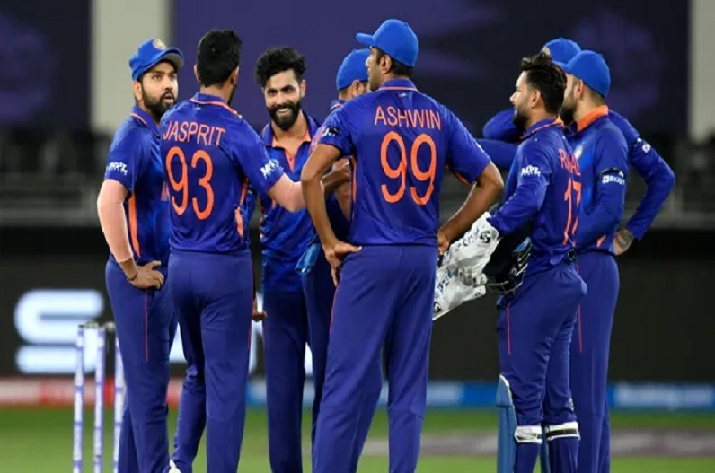 Asia Cup 2022: रोहित शर्मा के हथियार बनेंगे टीम इंडिया के ये घातक गेंदबाज, पाकिस्तान पर पड़ सकते हैं भारी!