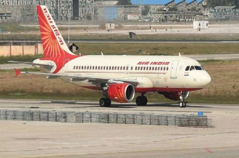 एयर इंडिया की नई नीति, अब रिटायर्ड होने के बाद भी विमान उड़ा सकेंगे पायलट