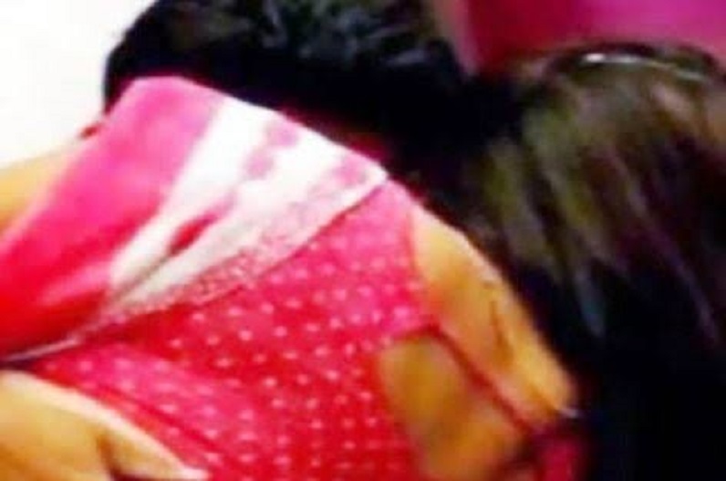 Devar Ka Sleeping Bhabhi Se Sex - devar forcefully made physical relations with bhabhi