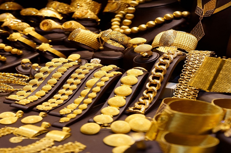 Gold Silver Rate: सोने-चांदी के ग्राहकों को मिली बड़ी राहत, जानें क्या है आज का ताजा भाव