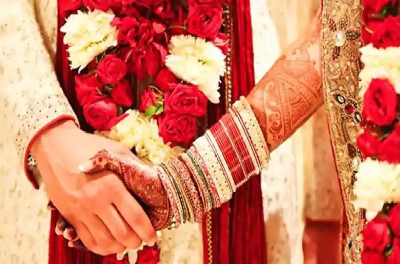 Hindu Girl Married American boy: नही मान रहे थे दुल्हन के घर वाले, फिर ये शर्त रखी तब हुई शादी