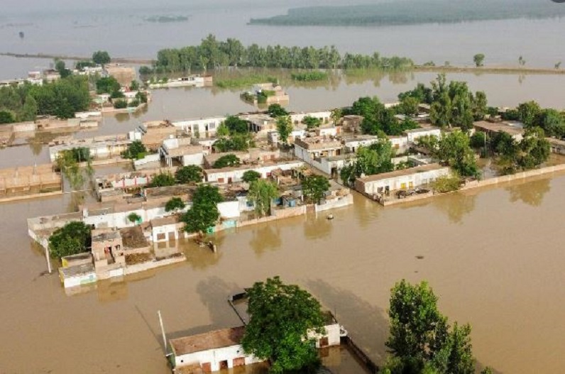 Tamil Nadu Weather Update : तमिलनाडु में दो दिन में हुई जबरदस्त बारिश, लाखों लोग हुए प्रभावित, सीएम ने राहत और पुनर्वास कार्यों की समीक्षा की