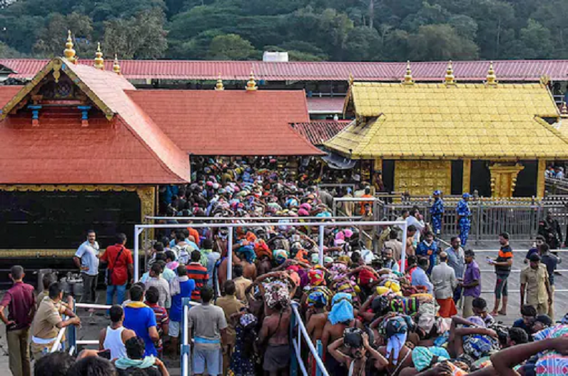 Sabarimala temple: चिंगम पूजा के लिए खुला सबरीमला मंदिर का पट, हजारों श्रद्धालुओं  ने किया दर्शन, इतने दिनों तक खुला रहेगा द्वार