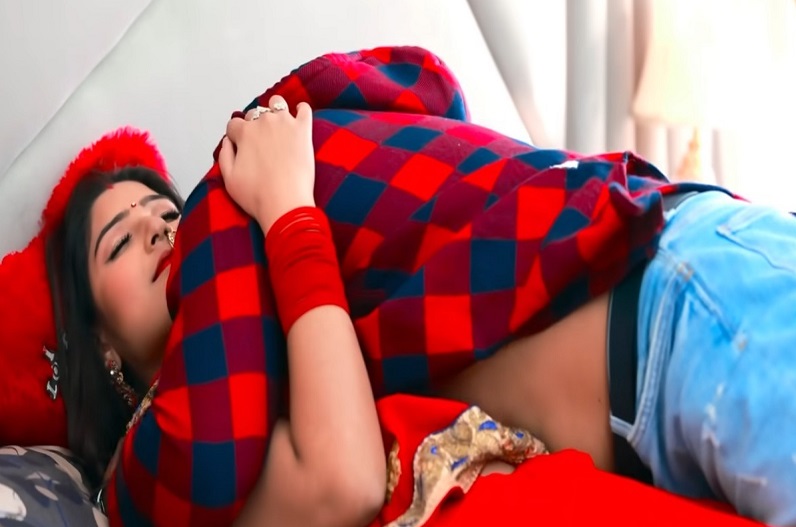 Xxx Porn Dhehat Sleeping - bhojpuri actor khesari-lal-yadav new song  suhag-wali-raat-release-watch-video