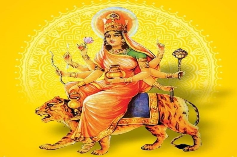 नवरात्रि के चौथे दिन मां कुष्मांडा की करें पूजा, मानी जाती हैं समृद्धि और उन्नति की देवी, प्रसन्न करने लगाएं ये भोग