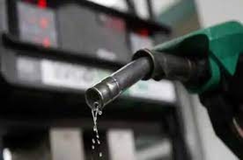 सस्ता हुआ पेट्रोल के दाम, कीमतों में आई भारी गिरावट, जानें क्या है आज एक लीटर का भाव