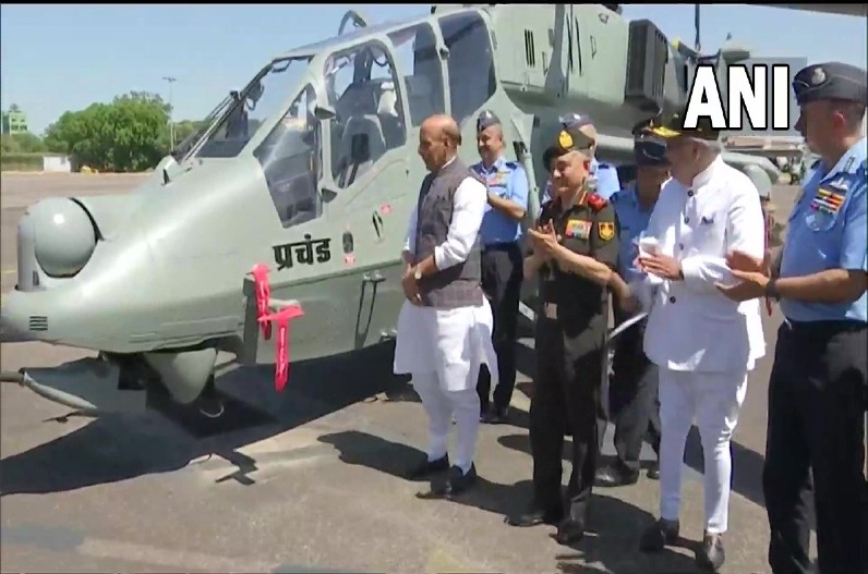 देश को मिले ‘MADE IN INDIA’ लड़ाकू विमान, अब इस आधुनिक हेलीकॉप्टर में महिला पायलटों की भी होगी तैनाती