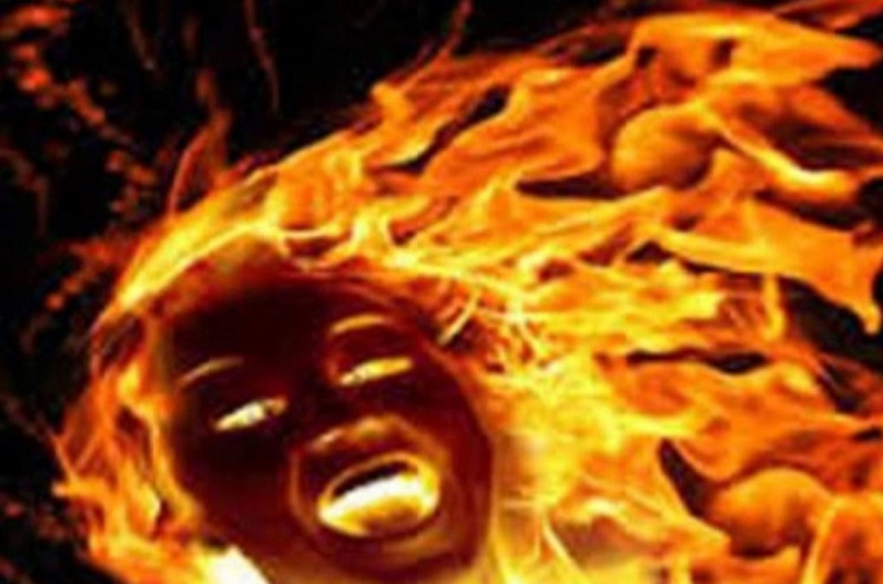 दहेज की आग में मां संग झुलसी 3 साल की मासूम, मौके पर हुई मौत, पांच लोगों पर केस दर्ज
