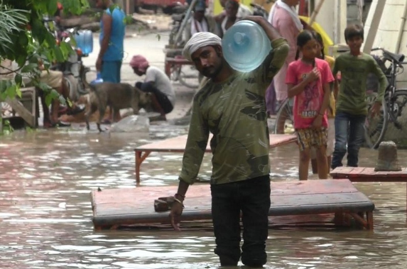 बारिश ने मचाई तबाही, प्रदेश के 21 जिले बाढ़ की चपेट में, सीएम ने किया हवाई सर्वेक्षण
