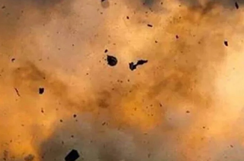 रायगढ़ के एसी कंप्रेसर में बड़ा धमाका, 3 की मौत…