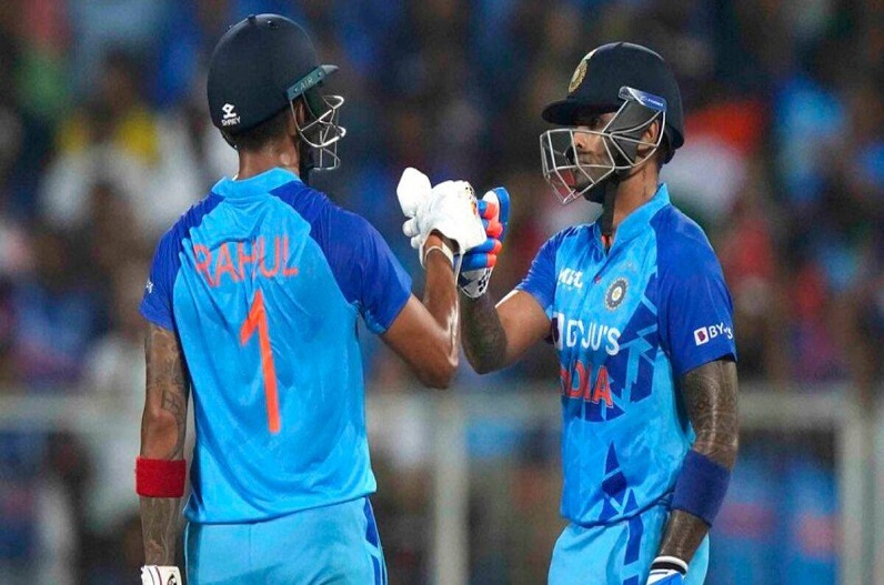 सूर्यकुमार और राहुल के अर्धशतक से भारत की आसान जीत, सेमीफाइनल में इंग्लैंड से होगी भिड़ंत