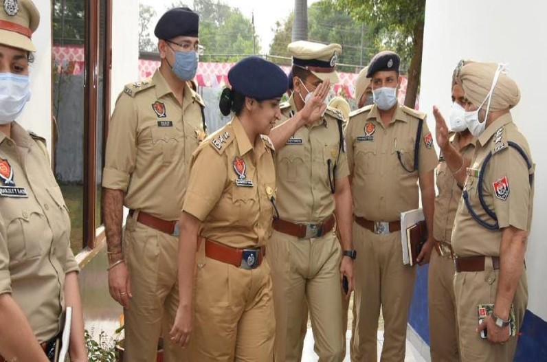 Police Constable Bharti 2024: पुलिस कॉन्स्टेबल के पदों पर निकली बंपर भर्ती, महिलाओं के लिए इतनी सीटें आरक्षित