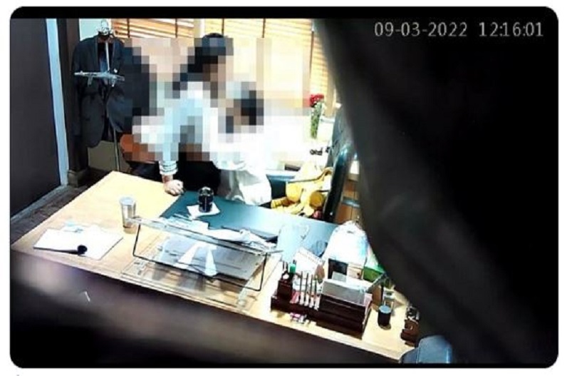 Judge Video in Objectionable Condition: चेंबर में महिला कर्मचारी के साथ आपत्तिजनक हालत में दिखे जज, HC ने दिए वीडियो ब्लॉक करने के आदेश, जज भी सस्पेंड