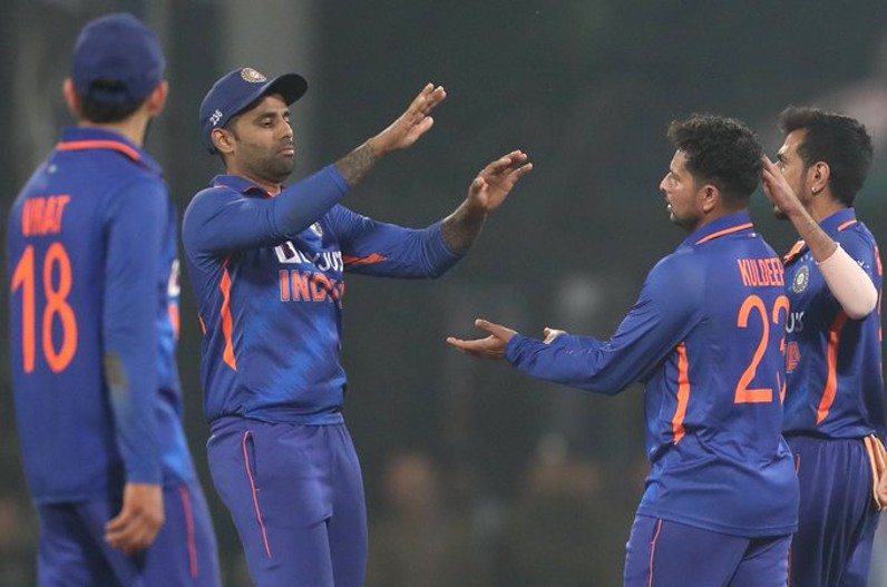 ICC की वनडे रैंकिंग में नंबर-1 बनी टीम इंडिया, 3 मैचों की सीरीज में न्यूजीलैंड का किया सूपड़ा साफ