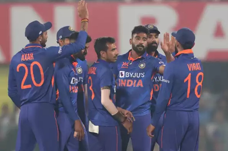 Team India को लगा बड़ा झटका, न्यूजीलैंड के खिलाफ होने वाले मैचों से बाहर हुआ ये दिग्गज खिलाड़ी, श्रीलंका के खिलाफ की थी ताबड़तोड़ बल्लेबाजी